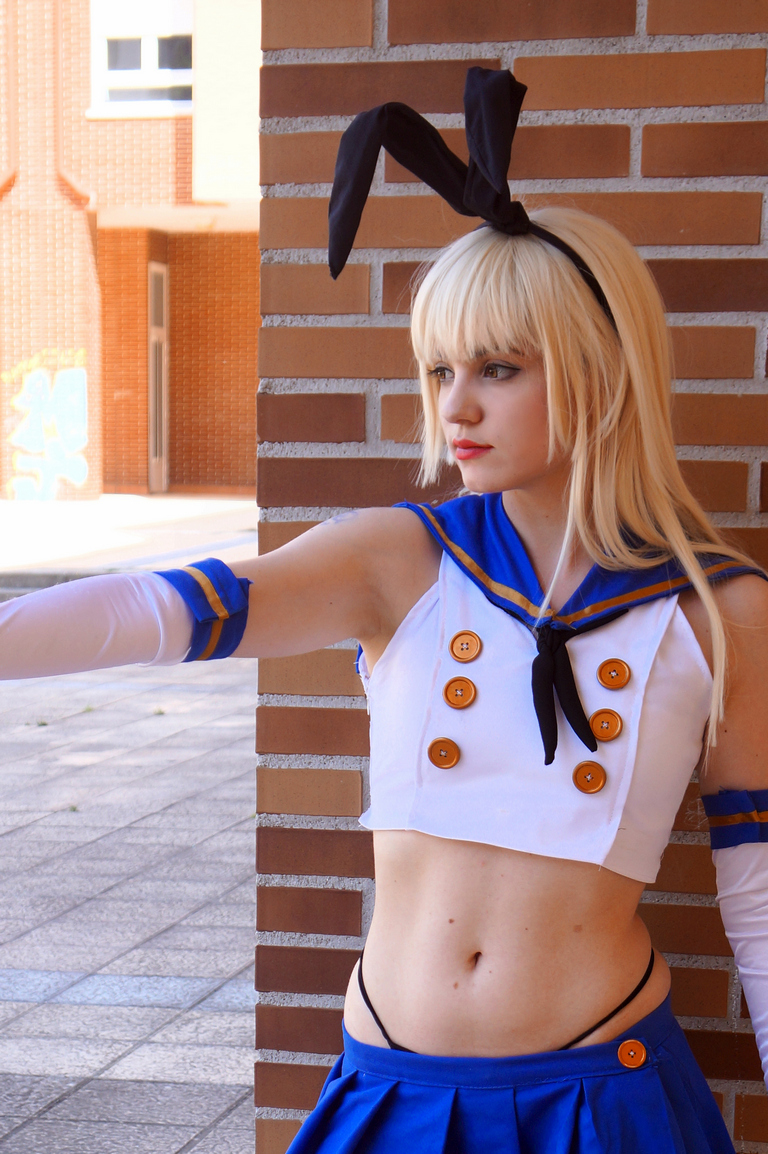 Good Smile - Kantai Collection (KanColle) - Shimakaze (The Island Wind) (Figma Action Figure) Cosplay full body portrait