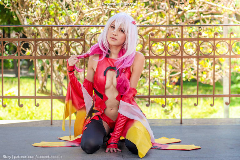 Guilty Crown - Inori Yuzuriha (White Flower) Cosplay character costume portrait