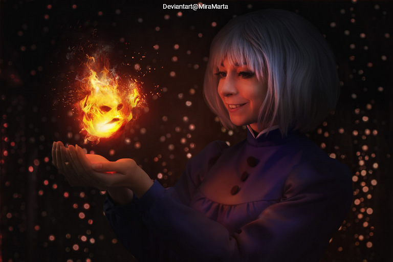 Howls Moving Castle - Sophie Hatter (Witch of the East) Cosplay full body portrait