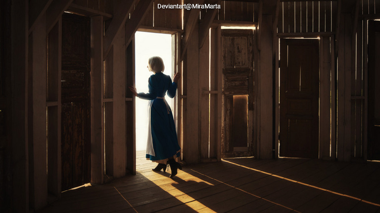 Howls Moving Castle - Sophie Hatter (Witch of the East) Cosplay full length photo