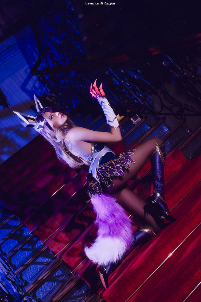 League of Legends - Ahri (The Nine-Tailed Fox) (Coven) & Evelynn (Agonys Embrace) (Coven) Cosplay character costume portrait