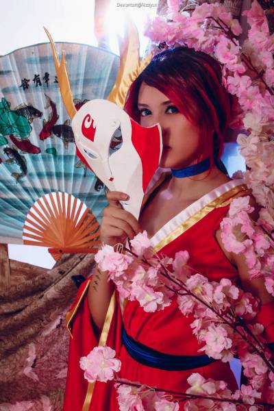 League of Legends - Akali (Akali Jhomen Tethi) (Bloodmoon) Cosplay