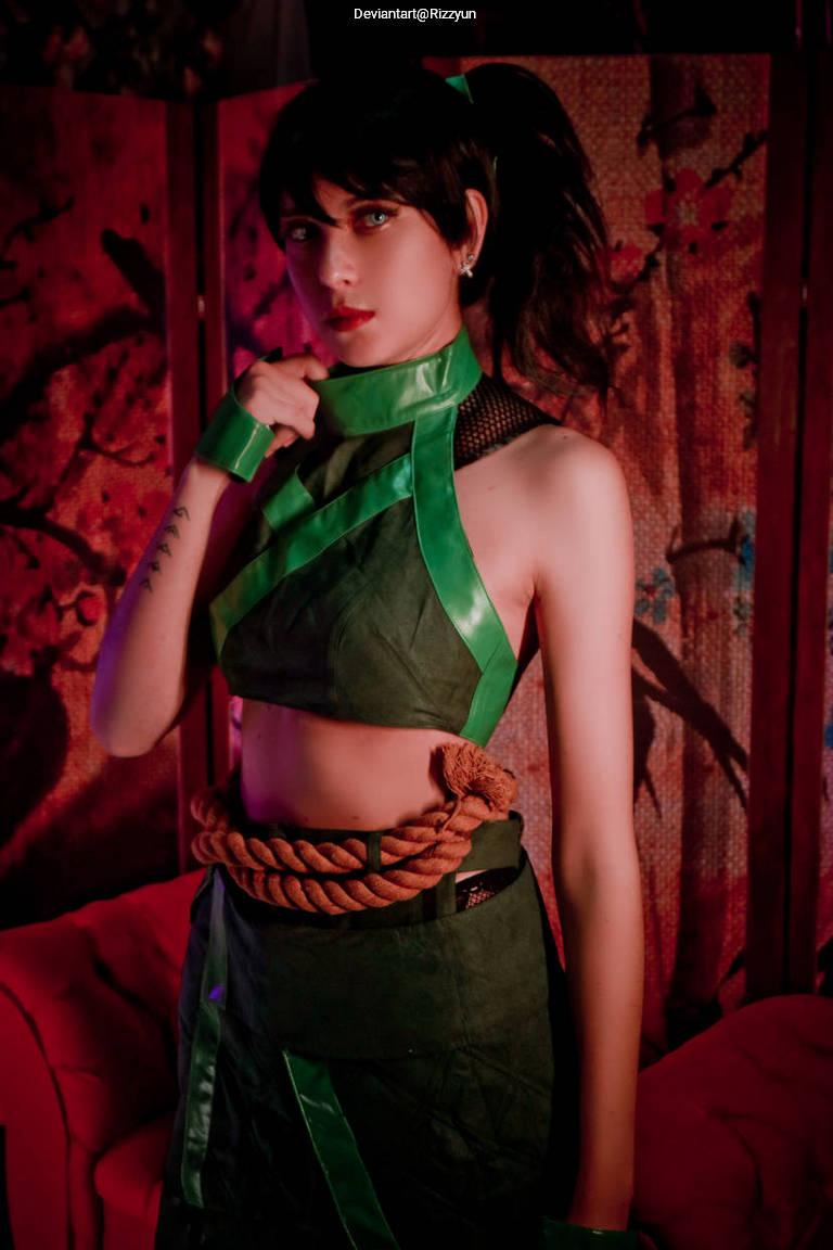 League of Legends - Akali (Akali Jhomen Tethi) Cosplay full length photo