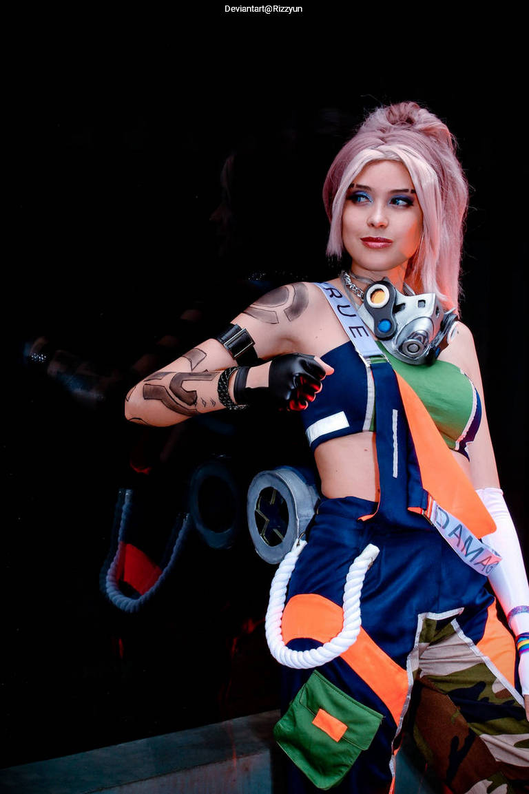 League of Legends - Akali (Akali Jhomen Tethi) (True Damage) Cosplay full body character photo