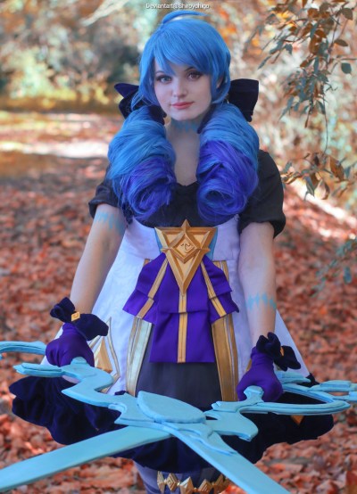 League of Legends - Gwen (The Hallowed Seamstress) Cosplay