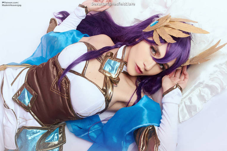 League of Legends - Irelia (The Blade Dancer) (Divine Sword) Cosplay character costume portrait