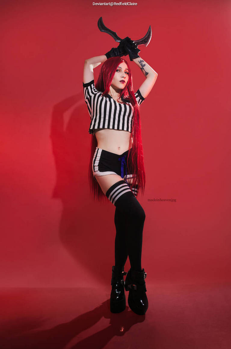 League of Legends - Katarina (The Sinister Blade) (Red Card) Cosplay full body portrait