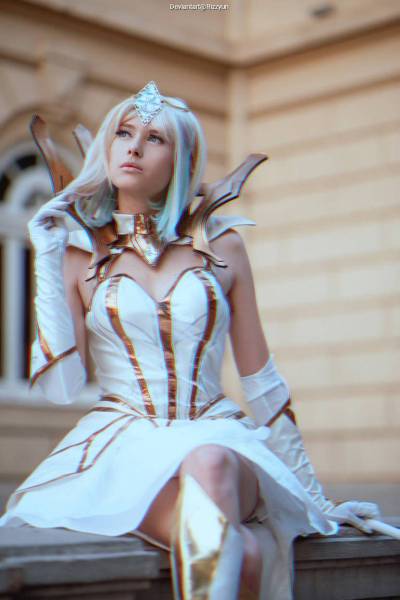 League of Legends - Lux (Elementalist) Cosplay
