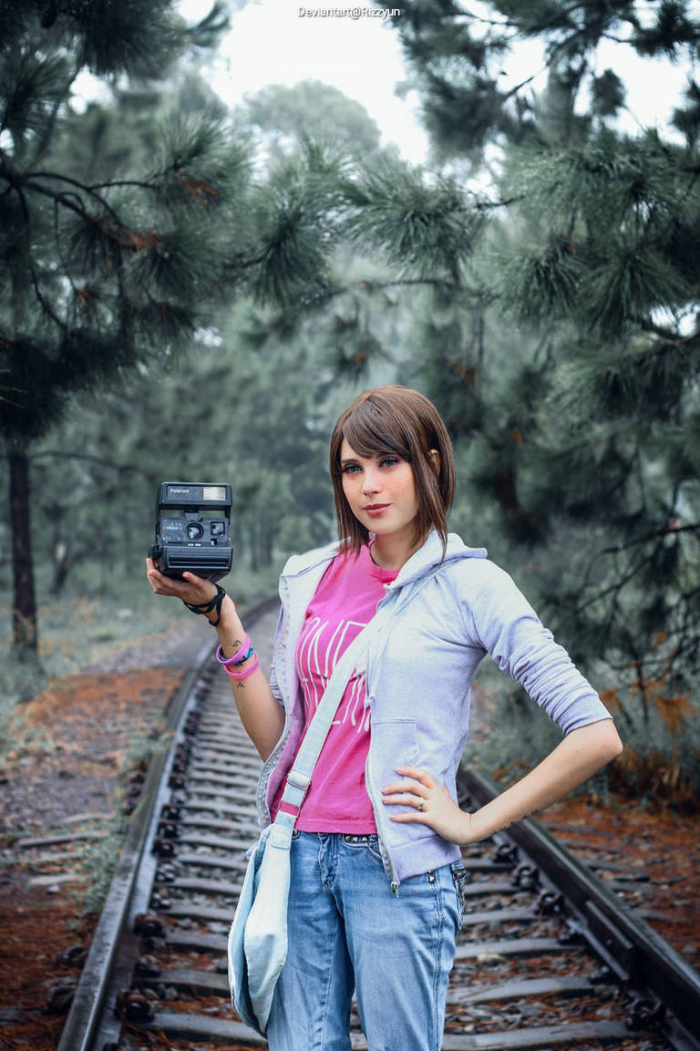 Life is Strange - Maxine Caulfield (Noir Angel) Cosplay - cosplay study