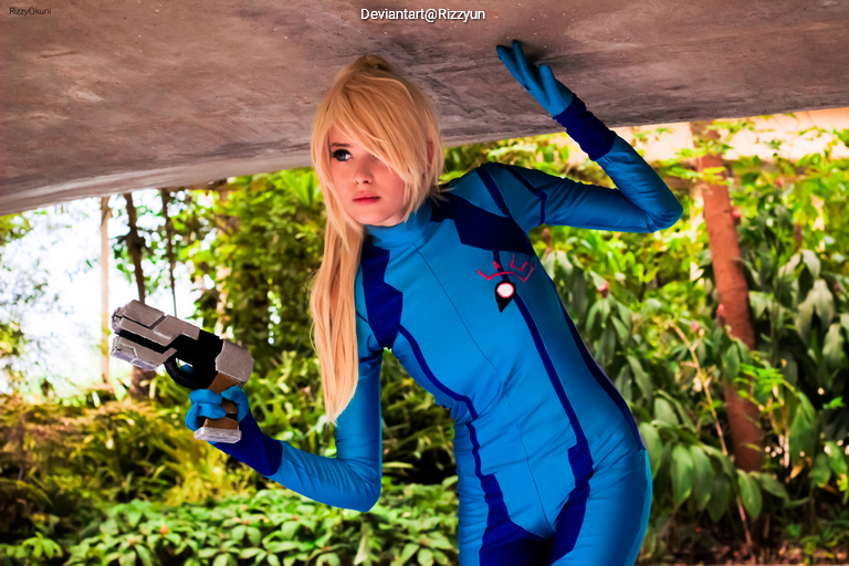 Metroid - Other M - Samus Aran (Zero Suit) Cosplay character costume portrait