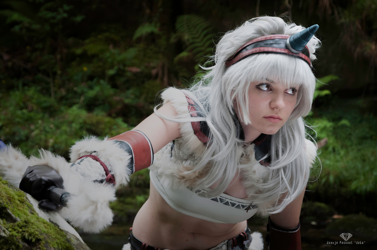 Monster Hunter - Huntress (Kirin) Cosplay character costume portrait