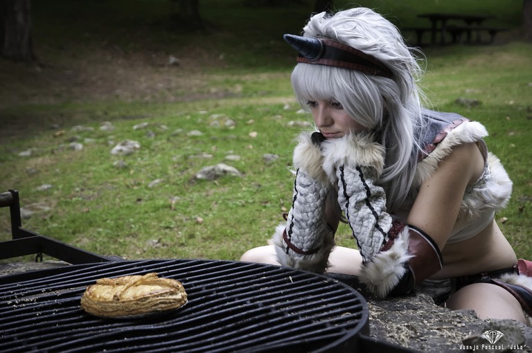 Monster Hunter - Huntress (Kirin) Cosplay costume showcase portrait