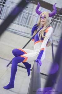My Hero Academia - Yu Takeyama (Mt Lady) Cosplay