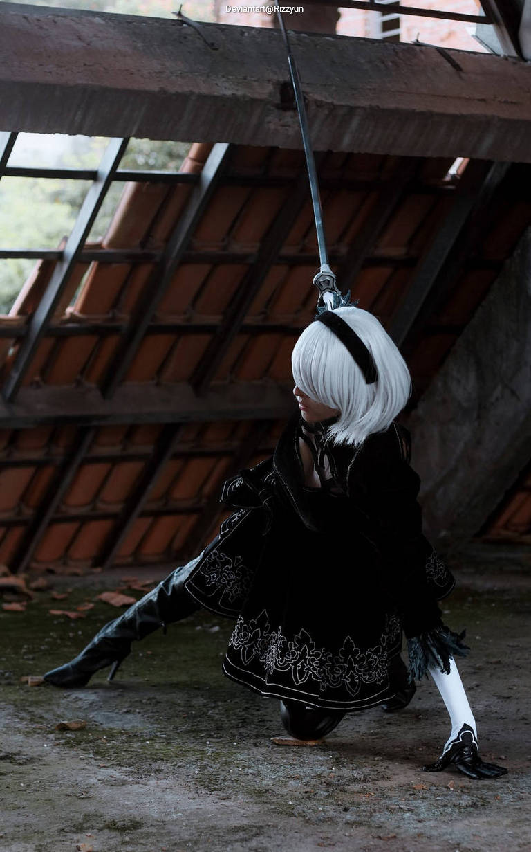 NieR AutomatA - 2B (YoRHa No.2 Type-B) Cosplay character costume portrait