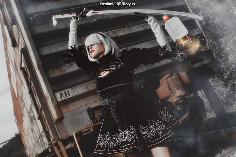 NieR AutomatA - 2B (YoRHa No.2 Type-B) Cosplay costume showcase portrait