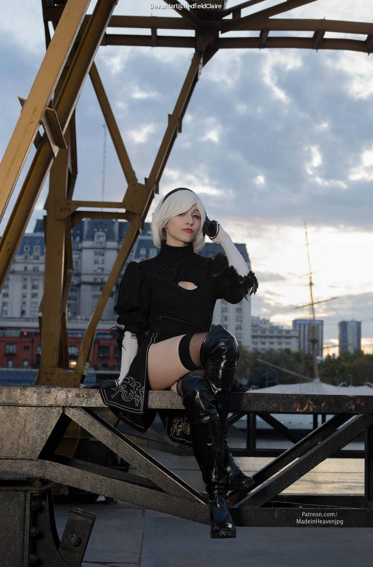 NieR AutomatA - 2B (YoRHa No.2 Type-B) Cosplay full body character photo