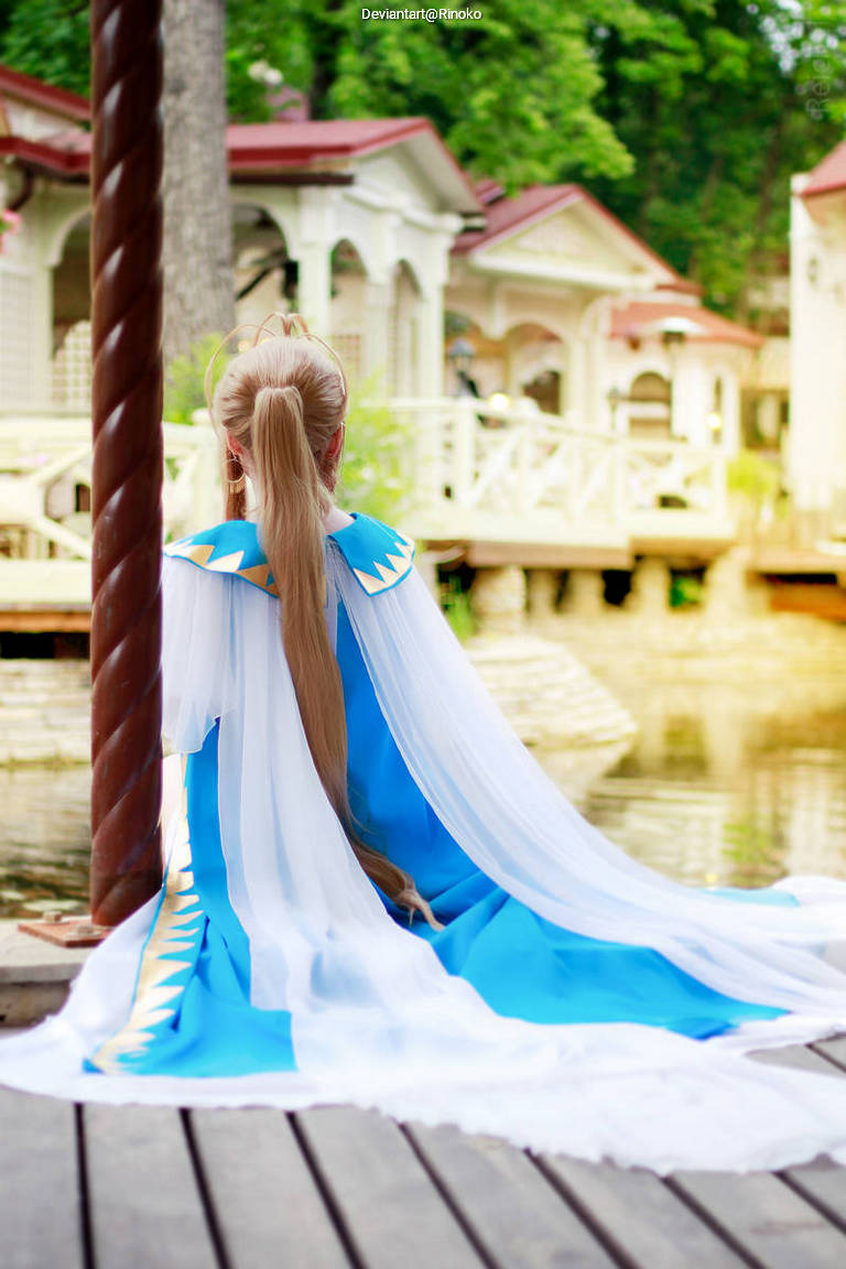Oh My Goddess! - Belldandy Cosplay character recreation portrait