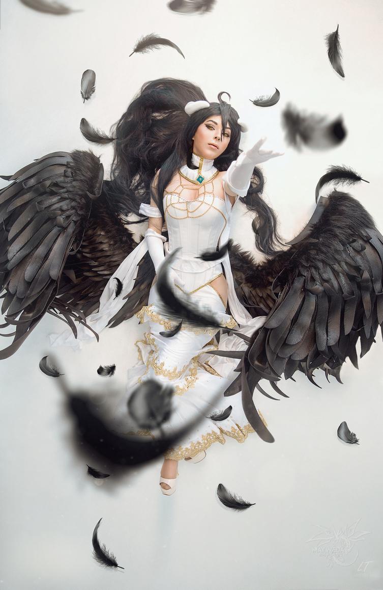 Overlord - Albedo Cosplay full body character photo