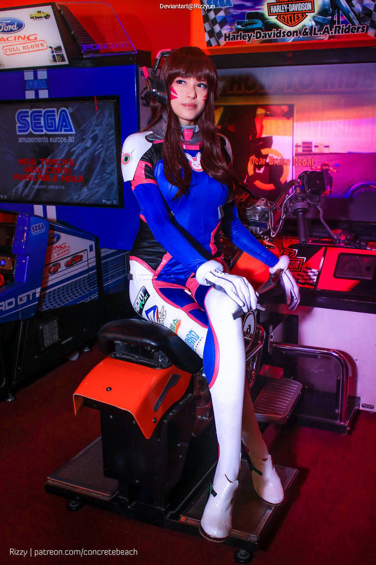 Overwatch - D.VA (Hana Song) Cosplay - professional cosplay study