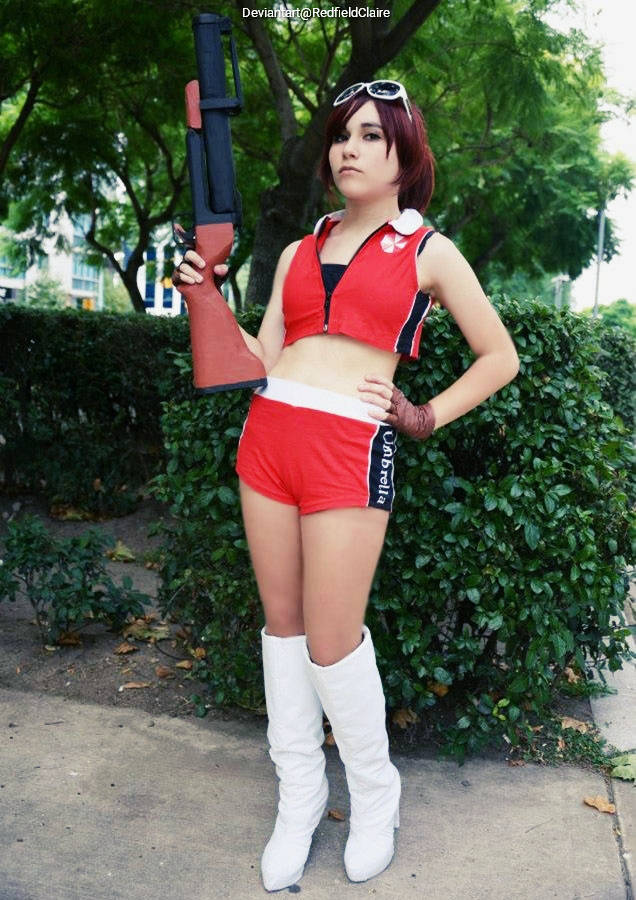 Resident Evil - CODE - Veronica - Claire Redfield (Alternative Costume) Cosplay - expressive portrait
