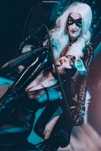 Spider-Man - Felicia Hardy (Black Cat) & Catwoman (Selina Kyle) Cosplay