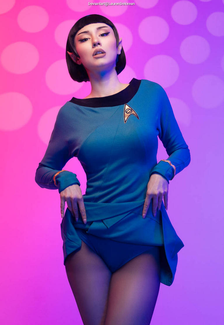 Star Trek - Lower Decks - TLyn Cosplay character costume portrait