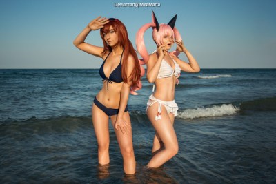 Steins Gate - Kurisu Makise (KuriGohan and Kamehameha) & Faris NyanNyan (Rumiho Akiha) (Swimsuit) Cosplay