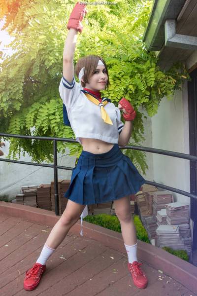 Street Fighter 5 - Sakura Kasugano (Additional Costume Nostalgia) Cosplay