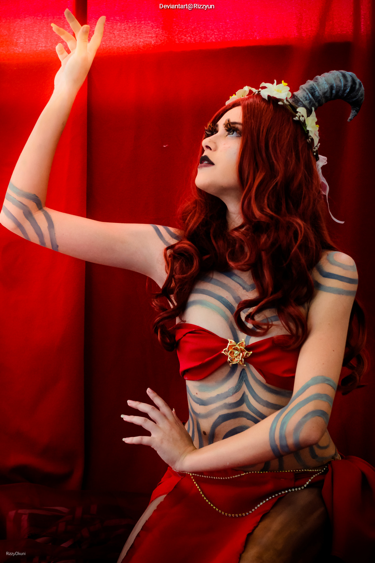 The Witcher 3 - Wild Hunt - Succubus Cosplay character costume portrait