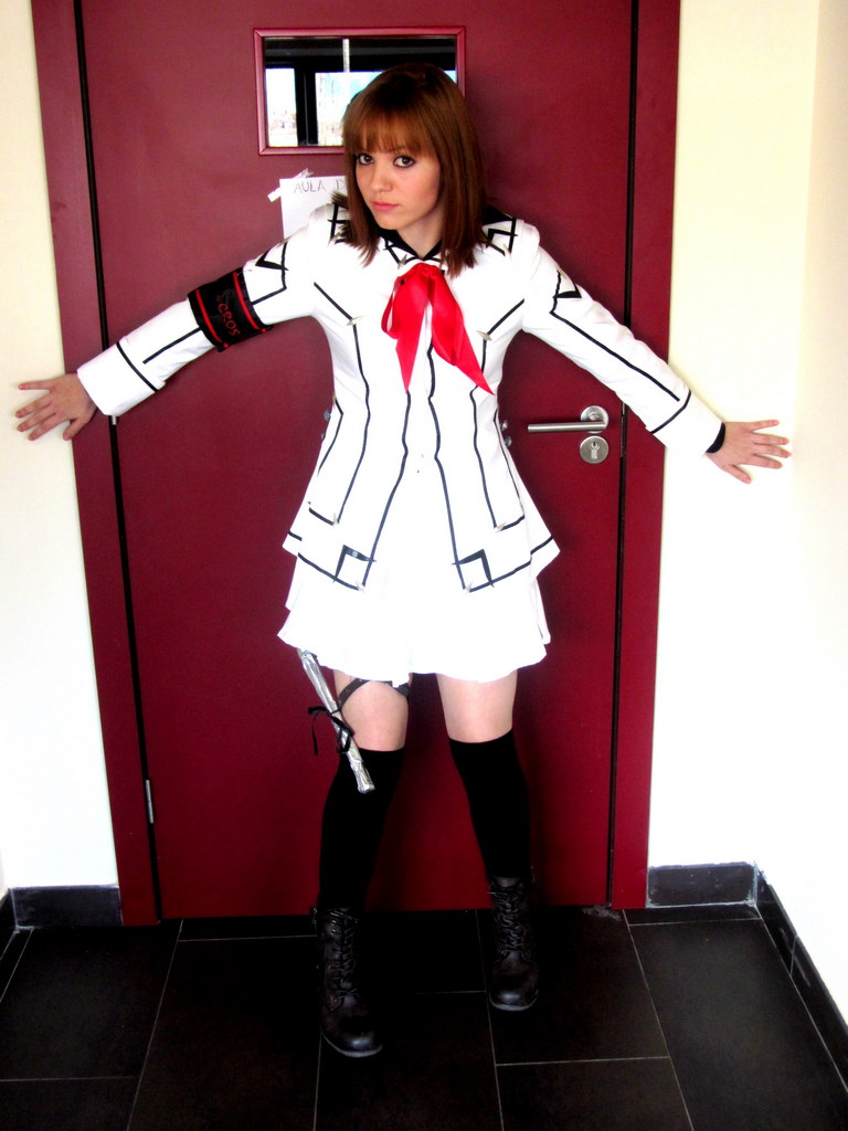 Vampire Knight - Yuki Kuran (Yuki Cross) Cosplay full body portrait