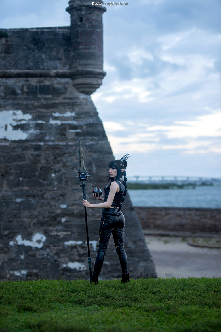 Baldurs Gate 3 - Shadowheart (Jenevelle Hallowleaf) Cosplay character portrait photography