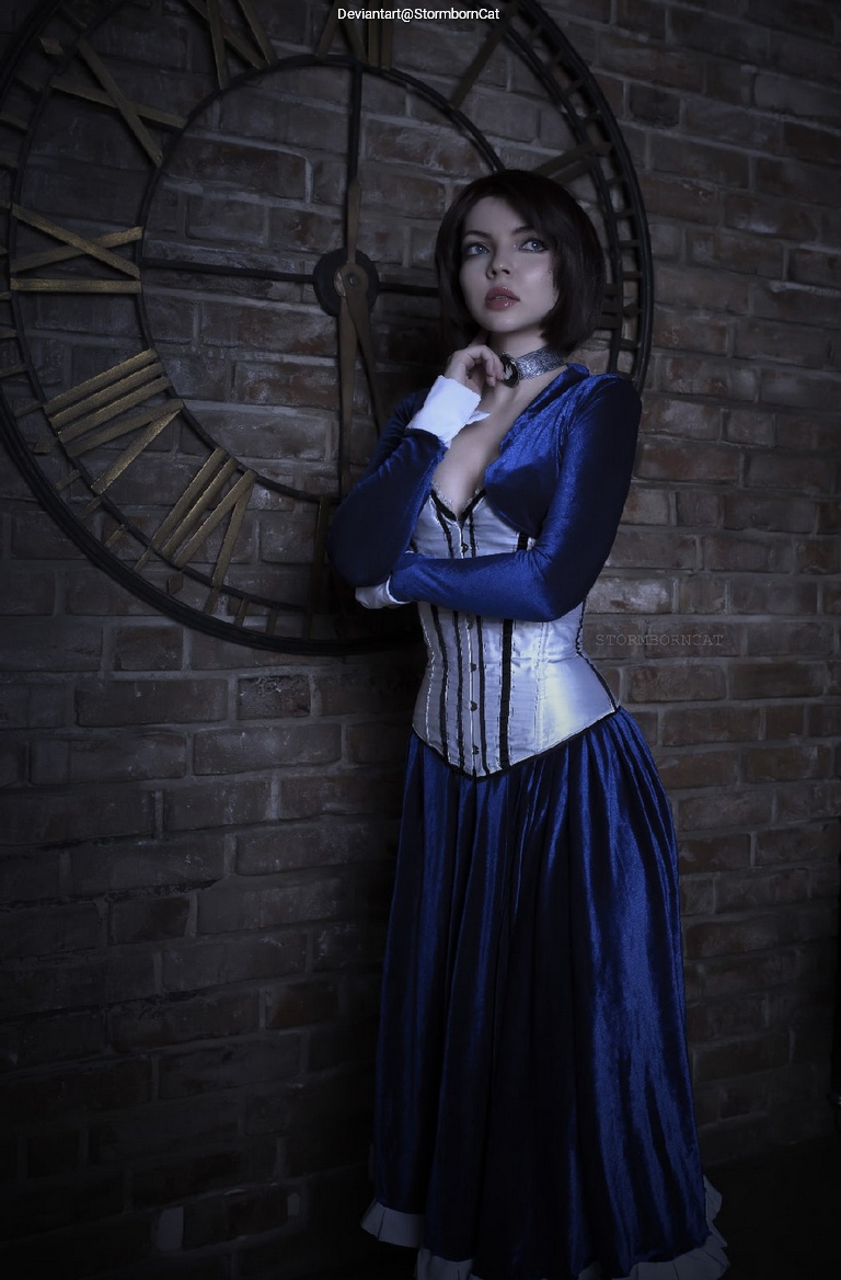 BioShock - Infinite - Elizabeth (Anna DeWitt) Cosplay character costume portrait