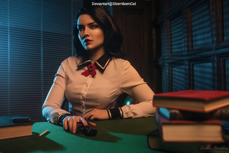 BioShock - Infinite - Elizabeth (Anna DeWitt) Cosplay character recreation portrait