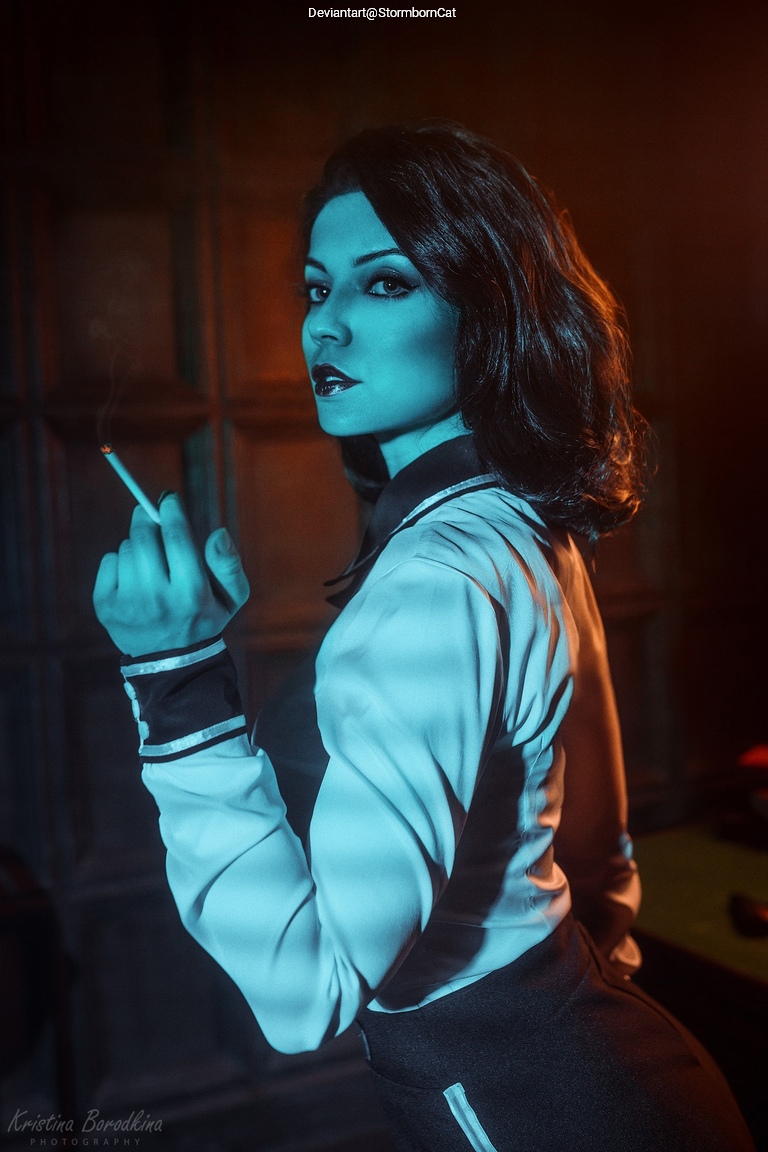 BioShock - Infinite - Elizabeth (Anna DeWitt) Cosplay costume showcase portrait