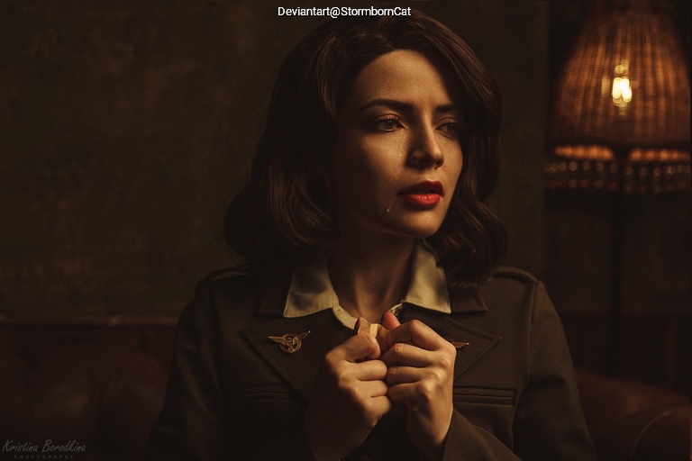 Captain America - The First Avenger - Margaret Elizabeth Peggy Carter Cosplay full body character photo