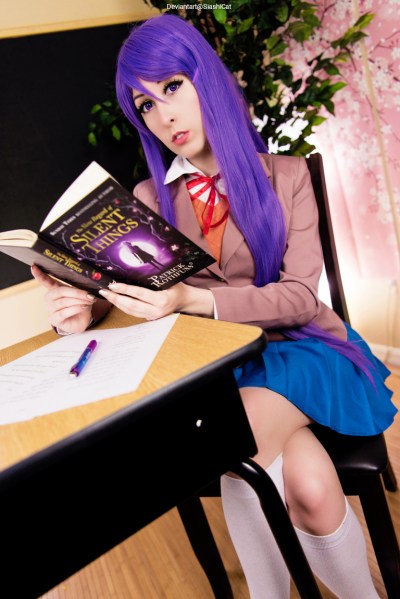 Doki Doki Literature Club - Yuri Cosplay