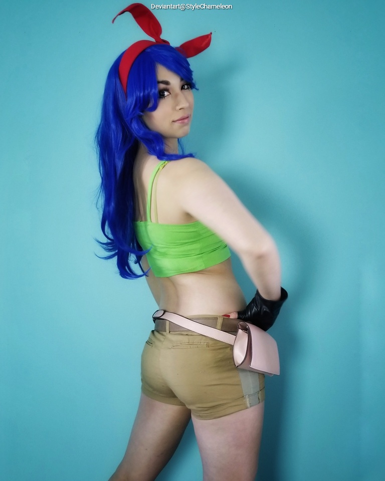Dragon Ball - Launch (Marilynn) Cosplay full length photo
