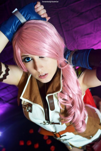Final Fantasy 13 - Lightning (Claire Farron) Cosplay