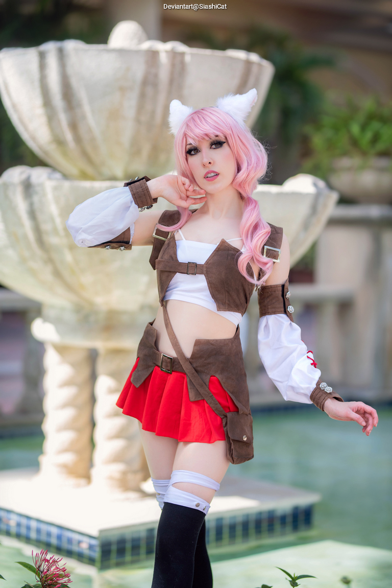 Final Fantasy 14 - Miqote Cosplay character costume portrait