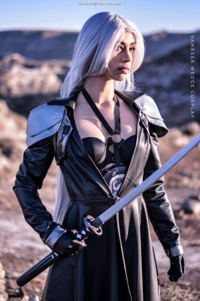 Final Fantasy 7 - Sephiroth (One-Winged Angel) (Female) Cosplay