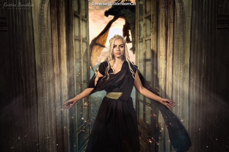 Game of Thrones - Daenerys Targaryen Cosplay character recreation portrait