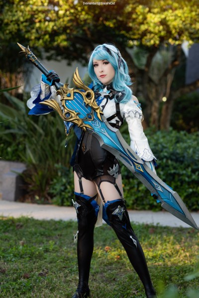 Genshin Impact - Eula Lawrence (Dance of the Shimmering Wave) (Wavecrest Waltz) Cosplay