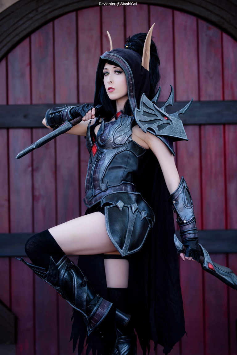 Heroes of the Storm - Valeera Sanguinar (Shadow of the Uncrowned) Cosplay full length photo