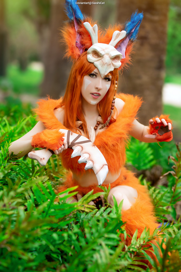 League of Legends - Gnar (The Missing Link) Cosplay full body character photo
