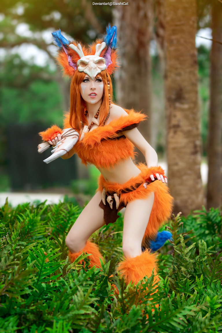 League of Legends - Gnar (The Missing Link) Cosplay costume showcase portrait
