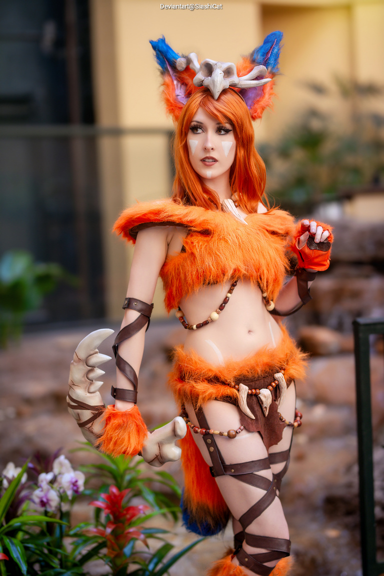 League of Legends - Gnar (The Missing Link) Cosplay full body portrait