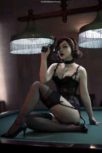No One Lives Forever 2 - Catherine Anne Archer (The Fox) (Lingerie) Cosplay