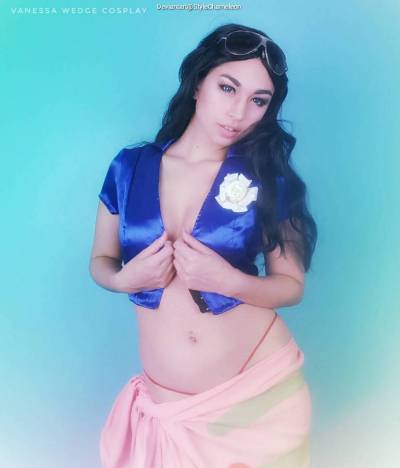 One Piece - Nico Robin (Devil Child) Cosplay