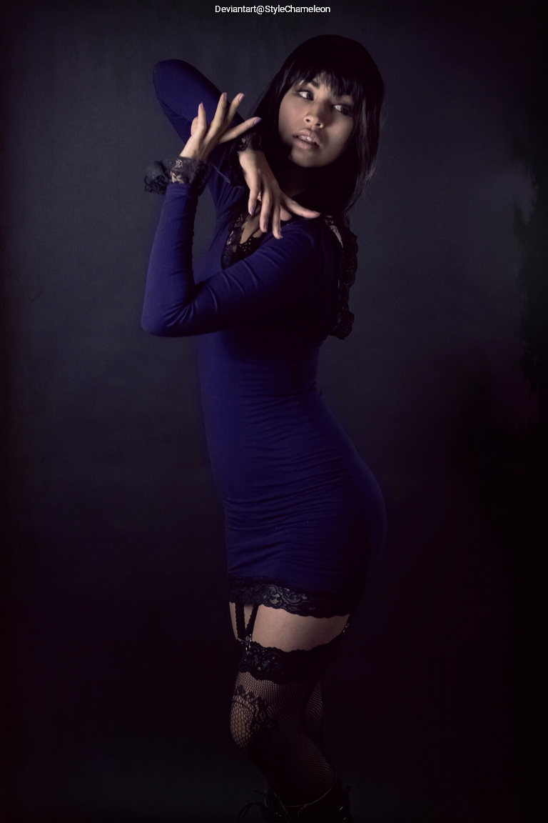 One Piece - Nico Robin (Devil Child) (Thriller Bark) Cosplay full length photo