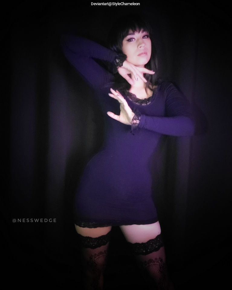 One Piece - Nico Robin (Devil Child) (Thriller Bark) Cosplay full body character photo